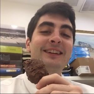 Meet your Posher, Thomas